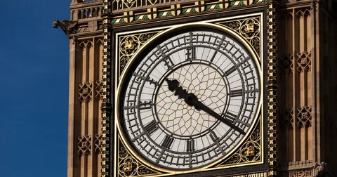 The UK's "Free" NHS｜Surgery and Hospital Stays at No Charge — but 7.28 Million Waiting